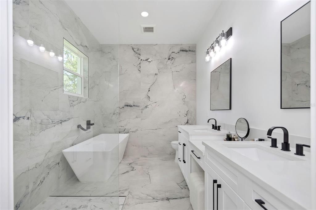 Active With Contract: $649,900 (4 beds, 3 baths, 2138 Square Feet)