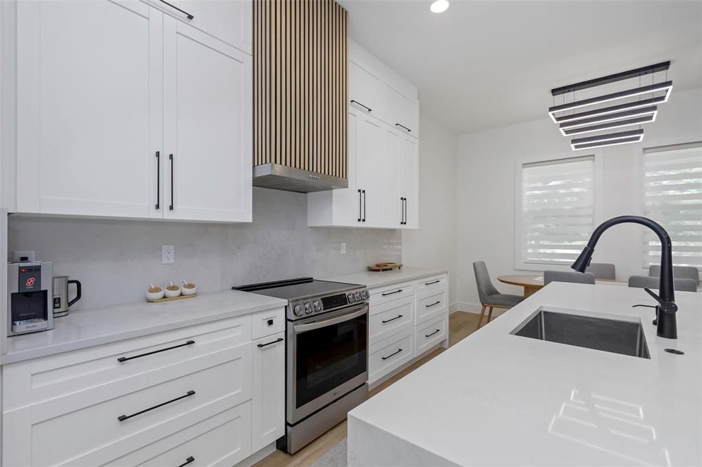 Active With Contract: $649,900 (4 beds, 3 baths, 2138 Square Feet)