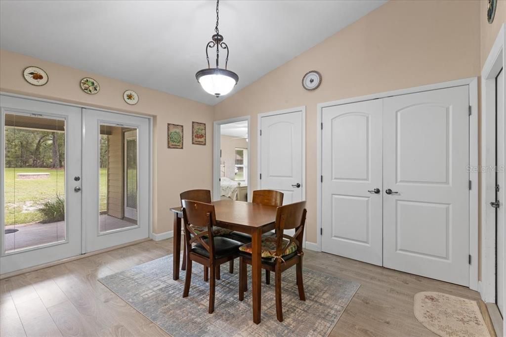 待售: $539,900 (3 贝兹, 2 浴室, 1441 平方英尺)