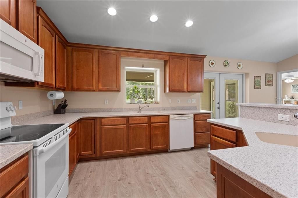 待售: $539,900 (3 贝兹, 2 浴室, 1441 平方英尺)