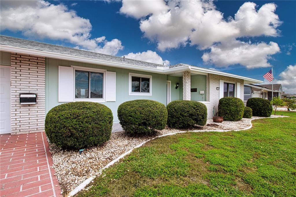 For Sale: $329,900 (3 beds, 2 baths, 1662 Square Feet)