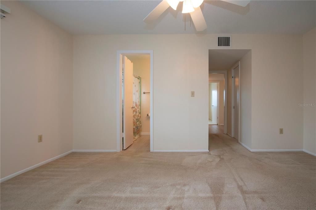 For Sale: $329,900 (3 beds, 2 baths, 1662 Square Feet)