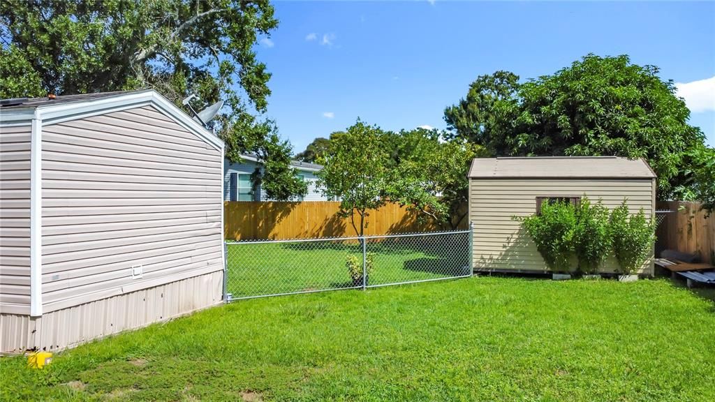 На продажу: $224,900 (3 спален, 2 ванн, 924 Квадратных фут)