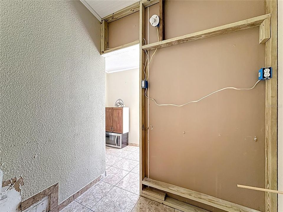 На продажу: $224,900 (3 спален, 2 ванн, 924 Квадратных фут)