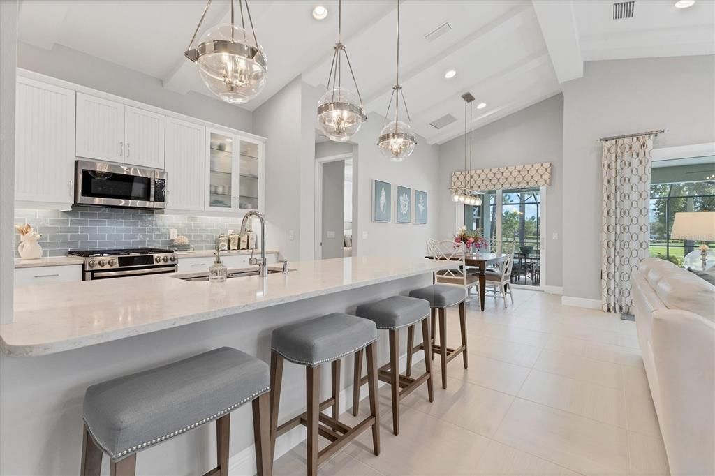 Под контрактом: $985,000 (2 спален, 2 ванн, 2188 Квадратных фут)