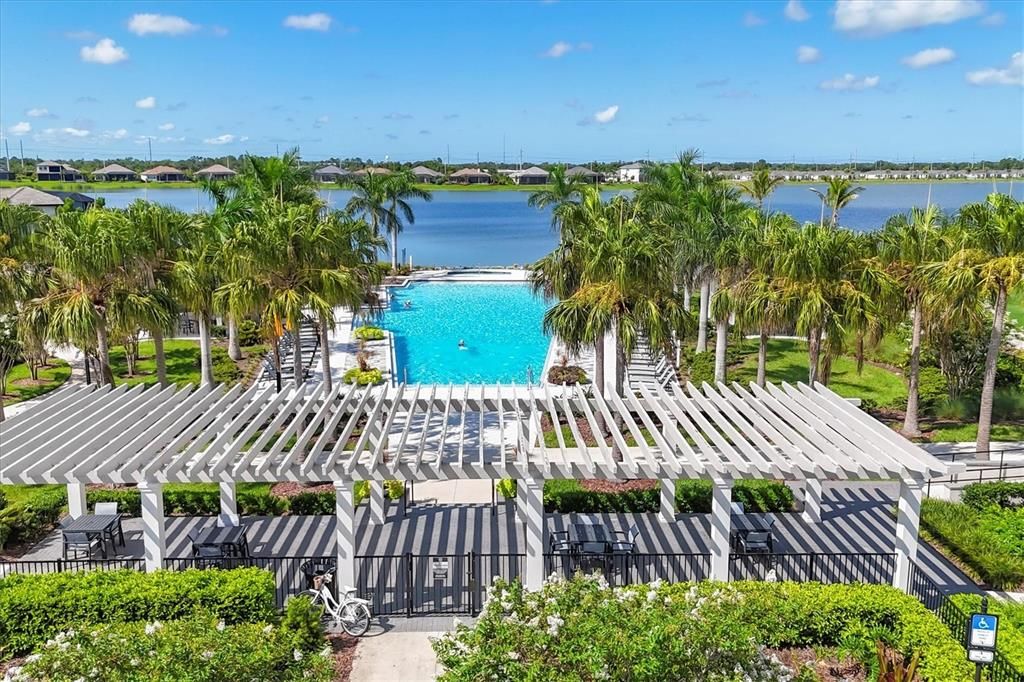 Под контрактом: $985,000 (2 спален, 2 ванн, 2188 Квадратных фут)