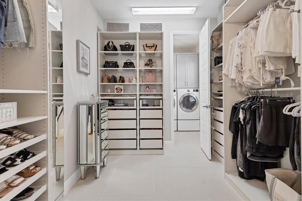 Под контрактом: $985,000 (2 спален, 2 ванн, 2188 Квадратных фут)