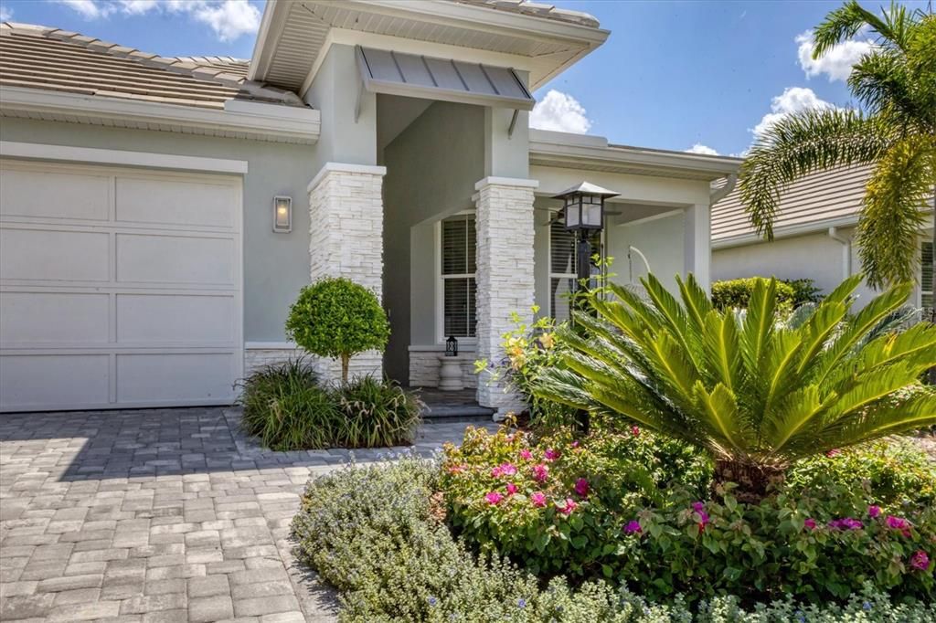 Под контрактом: $985,000 (2 спален, 2 ванн, 2188 Квадратных фут)