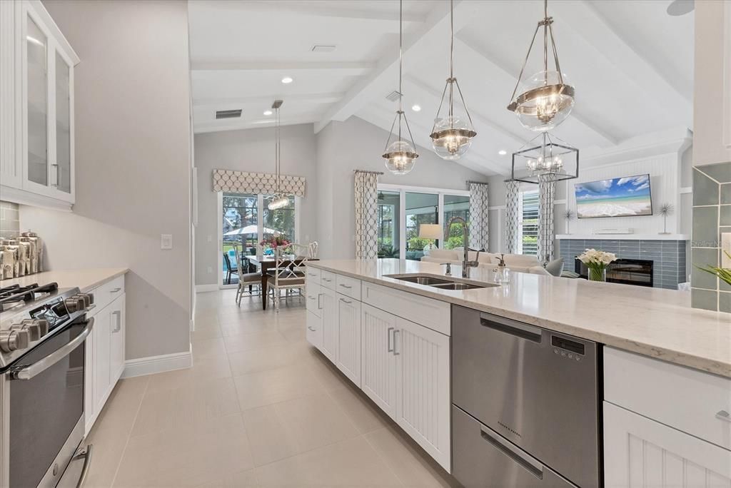 Под контрактом: $985,000 (2 спален, 2 ванн, 2188 Квадратных фут)