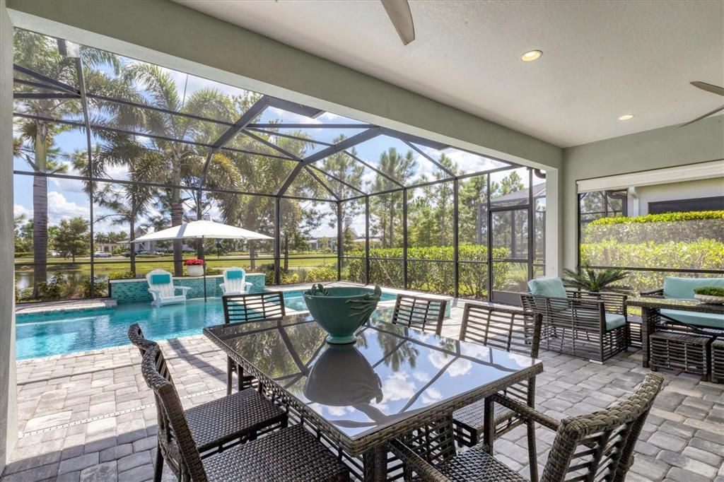 Под контрактом: $985,000 (2 спален, 2 ванн, 2188 Квадратных фут)