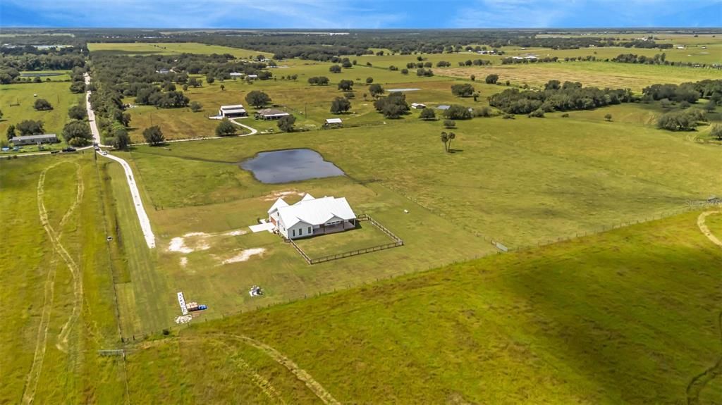 На продажу: $1,100,000 (3 спален, 2 ванн, 2825 Квадратных фут)