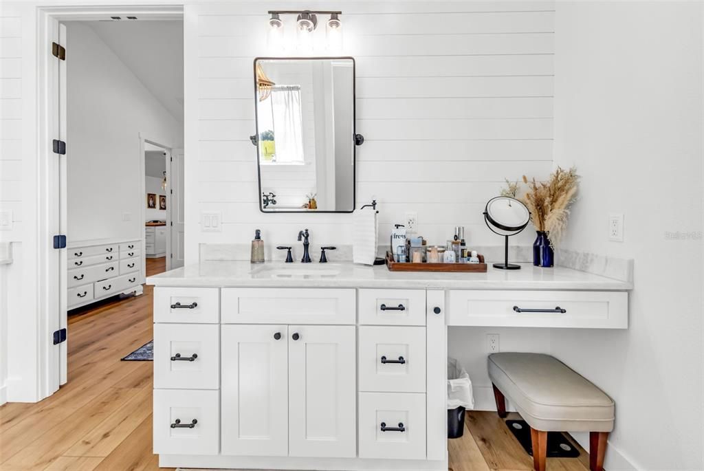 На продажу: $1,100,000 (3 спален, 2 ванн, 2825 Квадратных фут)