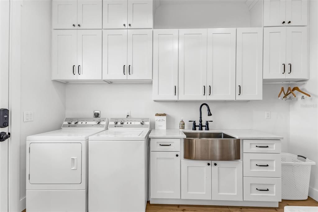 На продажу: $1,100,000 (3 спален, 2 ванн, 2825 Квадратных фут)