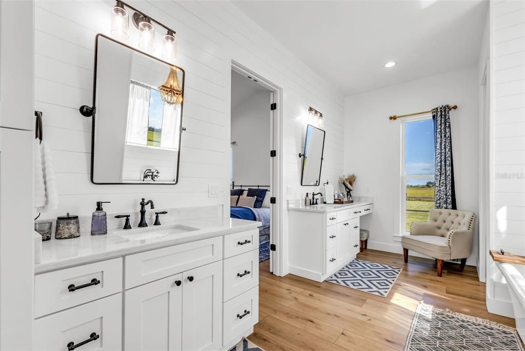 На продажу: $1,100,000 (3 спален, 2 ванн, 2825 Квадратных фут)