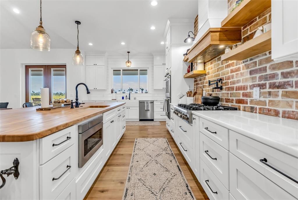 На продажу: $1,100,000 (3 спален, 2 ванн, 2825 Квадратных фут)