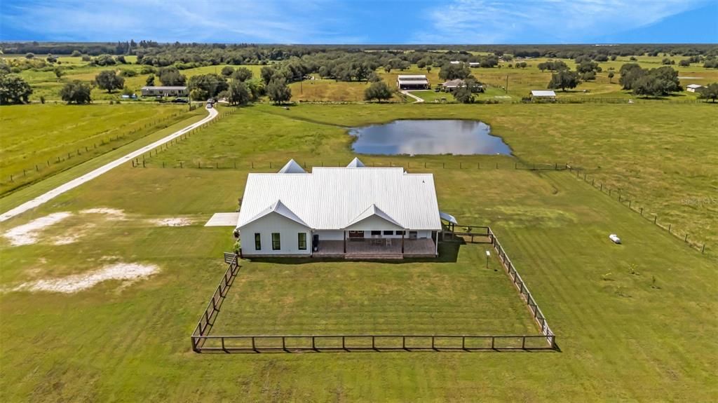 На продажу: $1,100,000 (3 спален, 2 ванн, 2825 Квадратных фут)