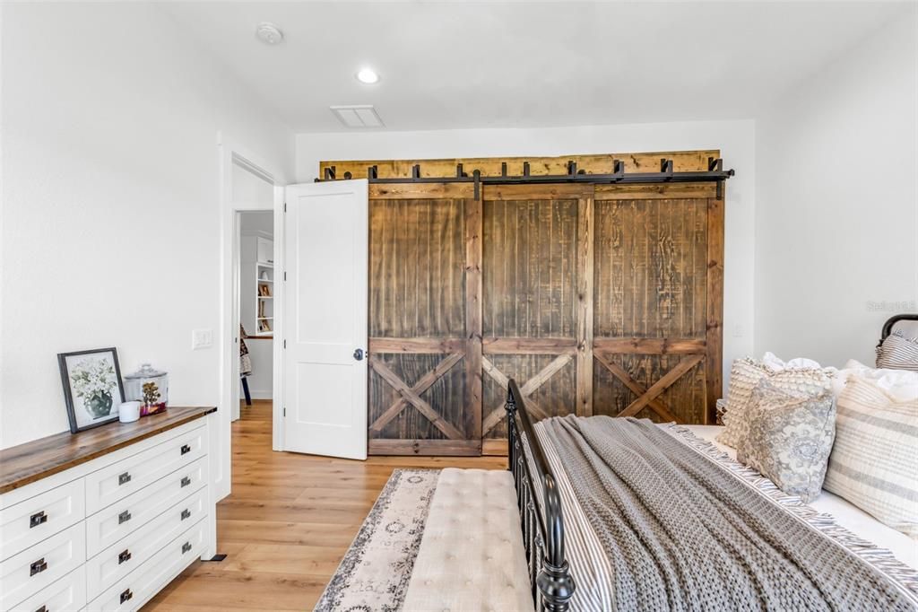 На продажу: $1,100,000 (3 спален, 2 ванн, 2825 Квадратных фут)