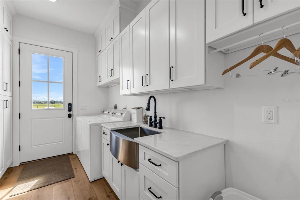 На продажу: $1,100,000 (3 спален, 2 ванн, 2825 Квадратных фут)