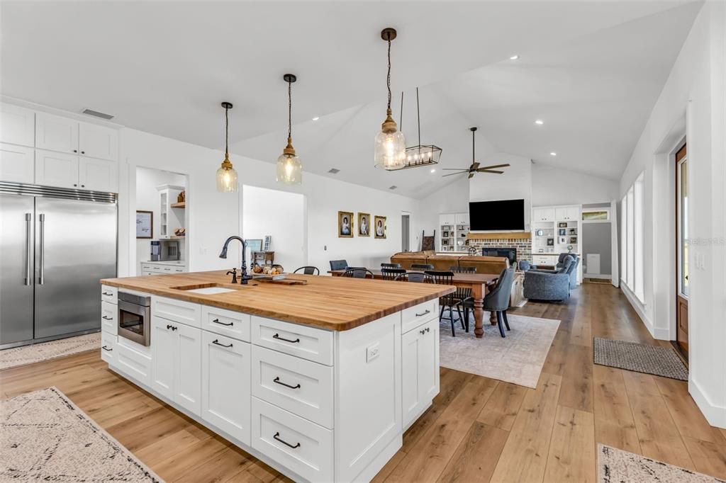 На продажу: $1,100,000 (3 спален, 2 ванн, 2825 Квадратных фут)