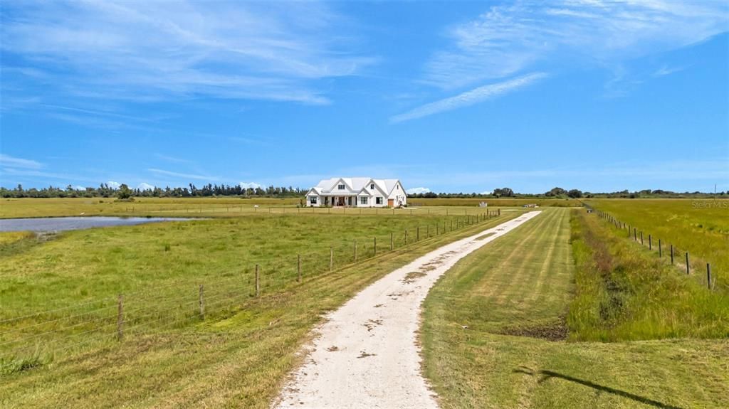 На продажу: $1,100,000 (3 спален, 2 ванн, 2825 Квадратных фут)