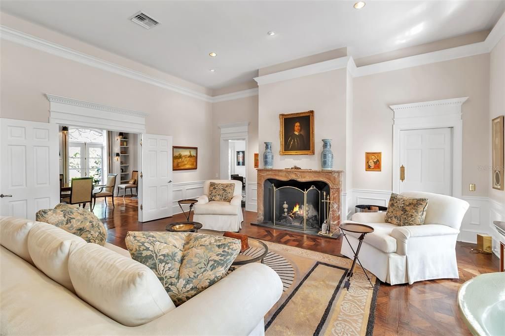 En Venta: $5,000,000 (4 camas, 5 baños, 5087 Pies cuadrados)