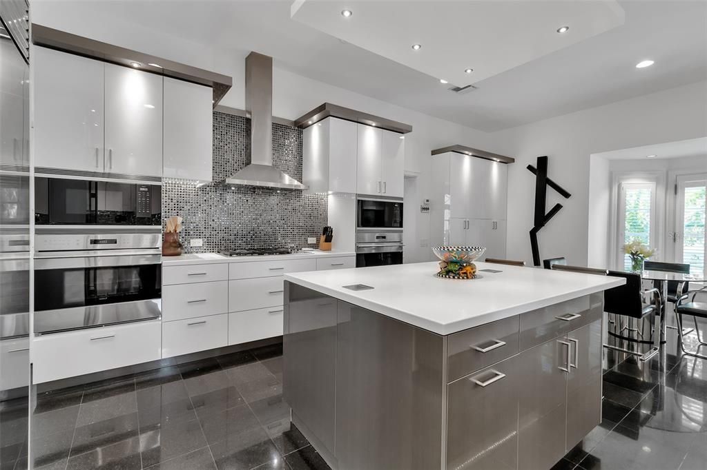 En Venta: $5,000,000 (4 camas, 5 baños, 5087 Pies cuadrados)