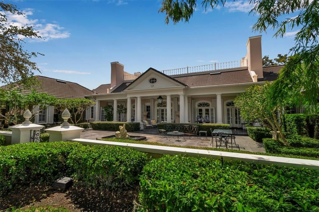 En Venta: $5,000,000 (4 camas, 5 baños, 5087 Pies cuadrados)