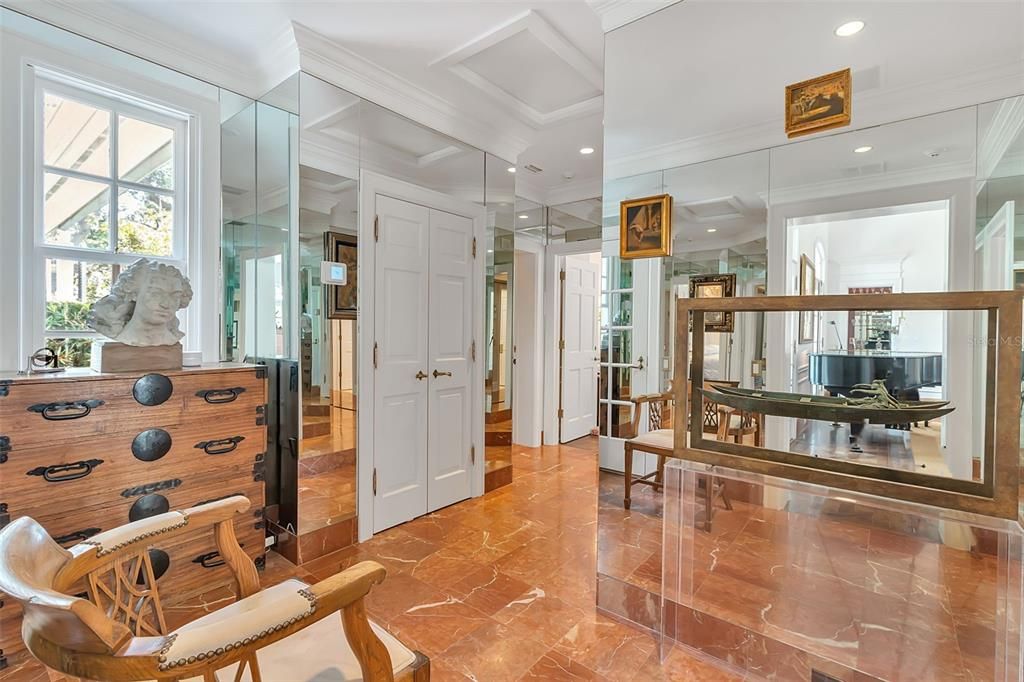 En Venta: $5,000,000 (4 camas, 5 baños, 5087 Pies cuadrados)