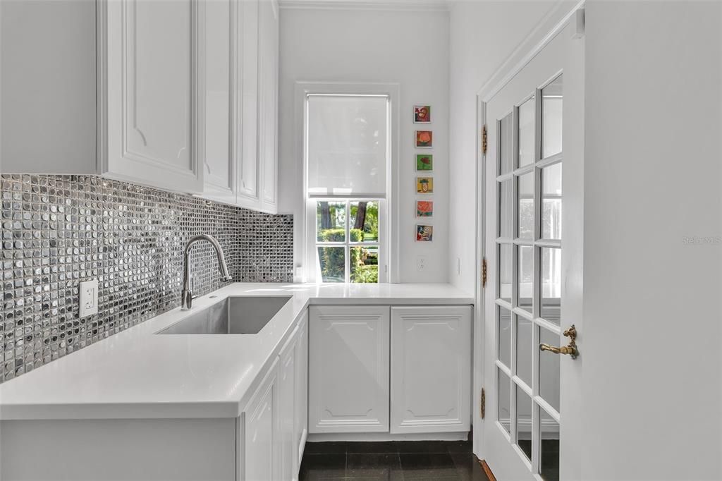 En Venta: $5,000,000 (4 camas, 5 baños, 5087 Pies cuadrados)