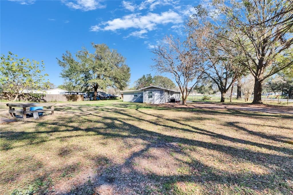 Activo con contrato: $275,000 (3 camas, 2 baños, 1390 Pies cuadrados)