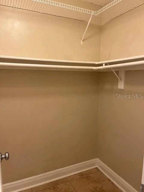 Active With Contract: $1,595 (2 beds, 2 baths, 898 Square Feet)