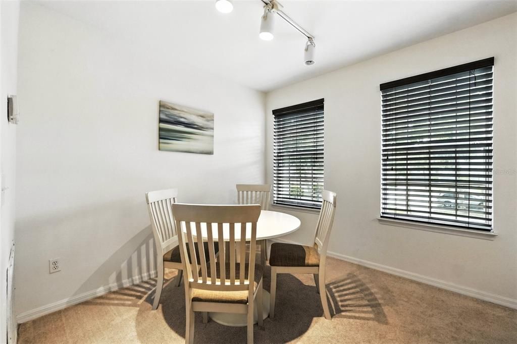 В аренду: $2,500 (3 спален, 2 ванн, 1640 Квадратных фут)