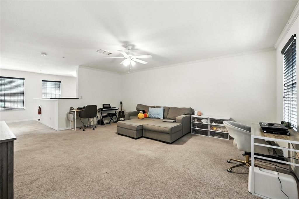 В аренду: $2,500 (3 спален, 2 ванн, 1640 Квадратных фут)