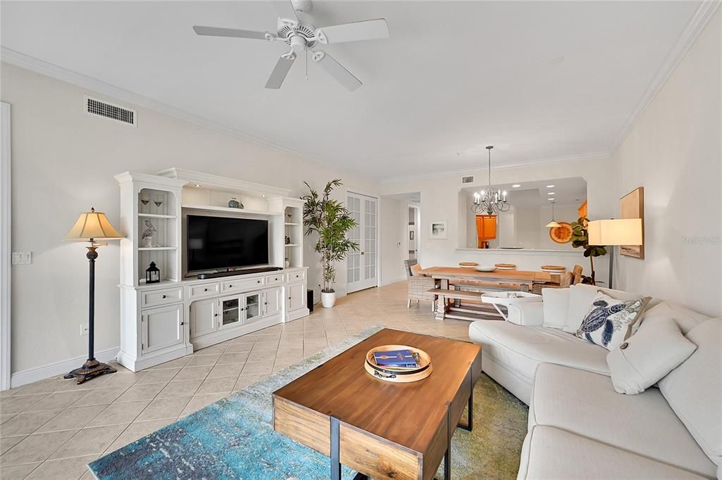 For Sale: $460,000 (3 beds, 2 baths, 1798 Square Feet)