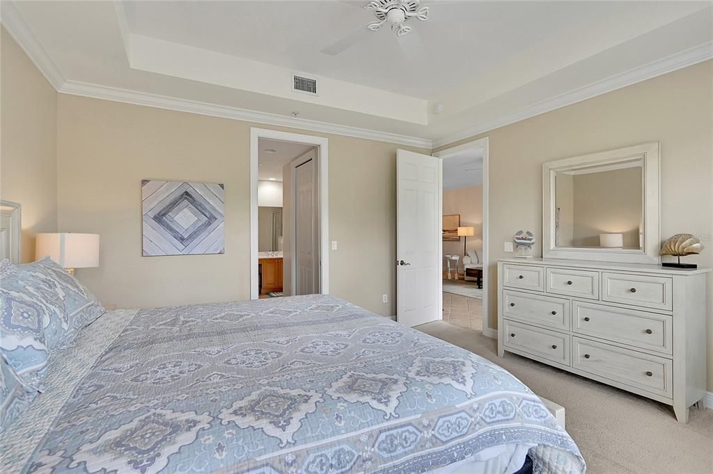 For Sale: $460,000 (3 beds, 2 baths, 1798 Square Feet)