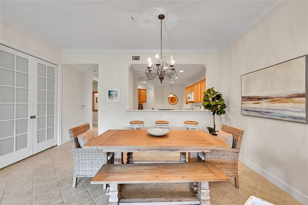 For Sale: $460,000 (3 beds, 2 baths, 1798 Square Feet)