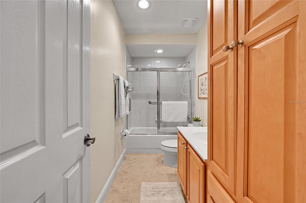 For Sale: $460,000 (3 beds, 2 baths, 1798 Square Feet)