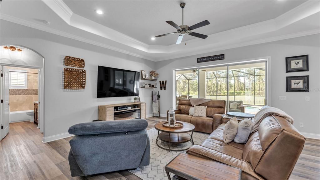 For Sale: $634,900 (4 beds, 3 baths, 2579 Square Feet)