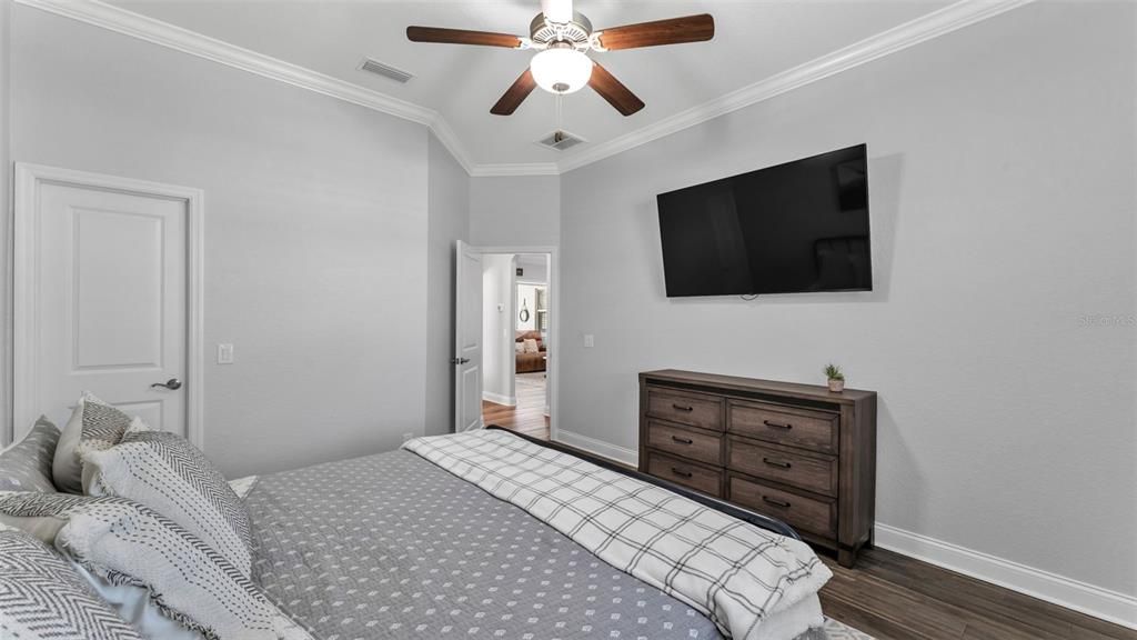 For Sale: $634,900 (4 beds, 3 baths, 2579 Square Feet)