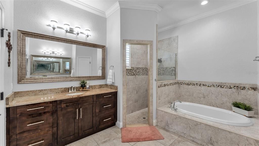 For Sale: $634,900 (4 beds, 3 baths, 2579 Square Feet)