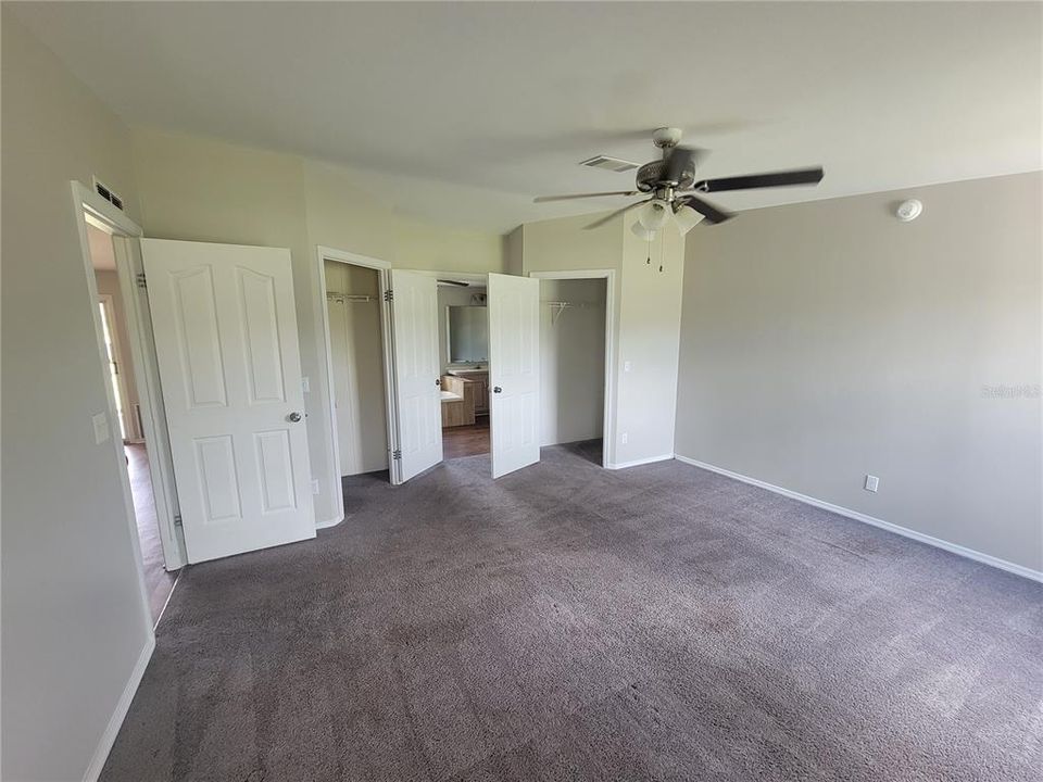 В аренду: $1,800 (3 спален, 2 ванн, 2045 Квадратных фут)