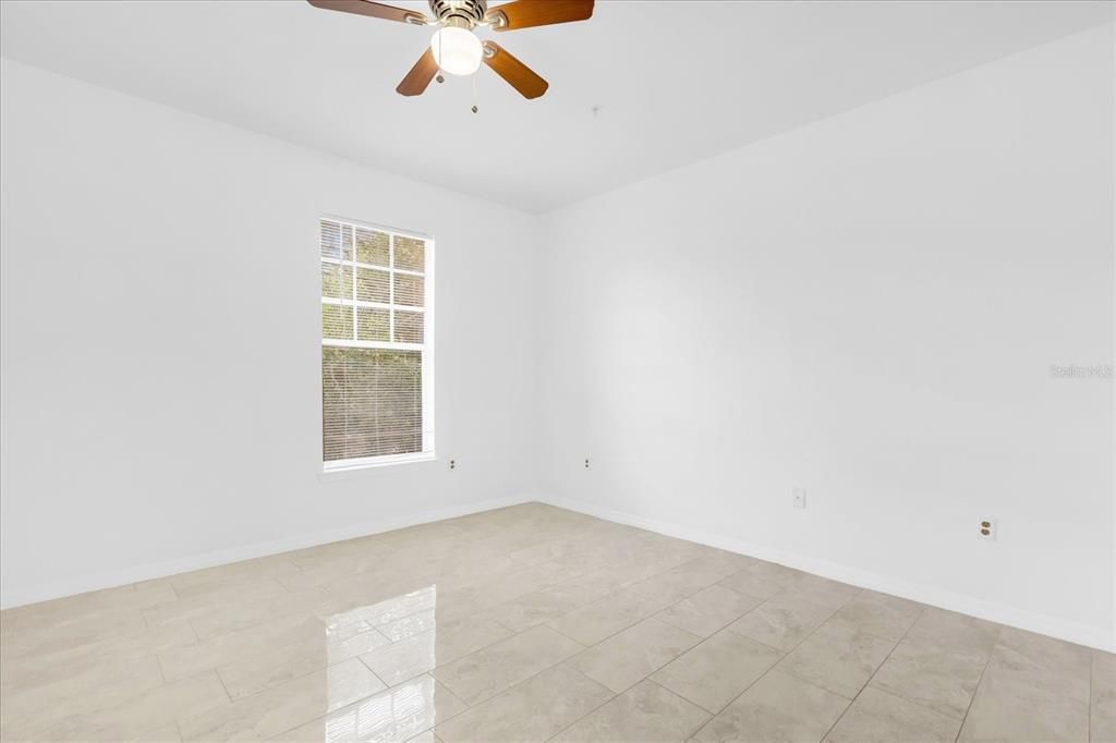 En Venta: $190,000 (3 camas, 2 baños, 1455 Pies cuadrados)