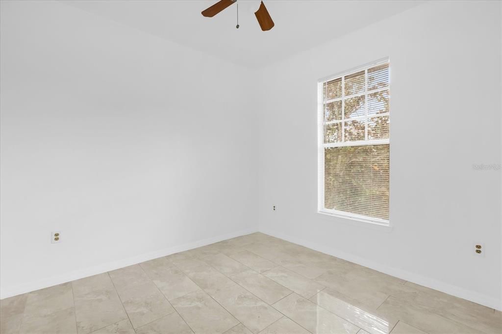 En Venta: $190,000 (3 camas, 2 baños, 1455 Pies cuadrados)