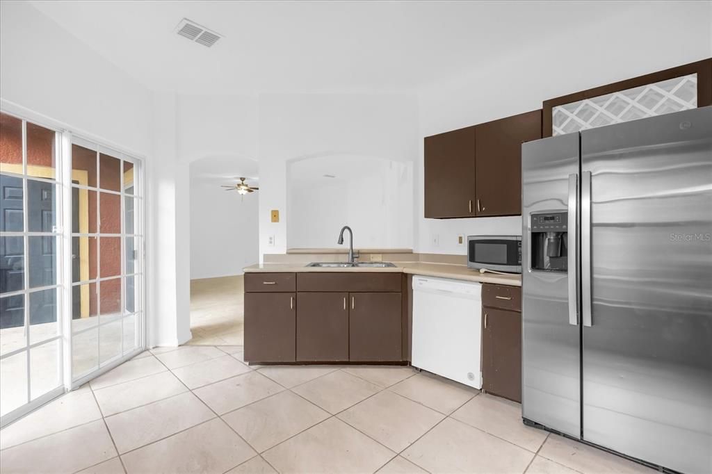 En Venta: $190,000 (3 camas, 2 baños, 1455 Pies cuadrados)