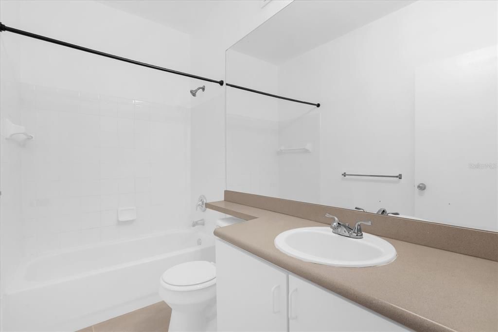 En Venta: $190,000 (3 camas, 2 baños, 1455 Pies cuadrados)