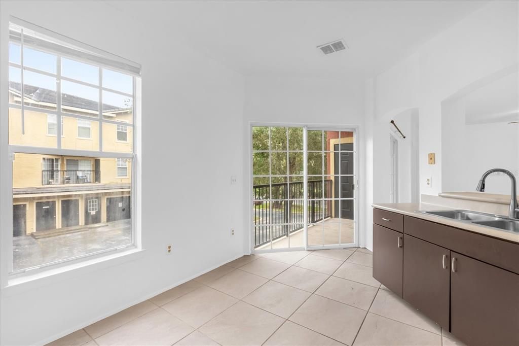 En Venta: $190,000 (3 camas, 2 baños, 1455 Pies cuadrados)