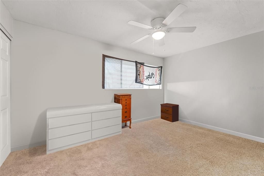 На продажу: $190,000 (3 спален, 2 ванн, 1408 Квадратных фут)