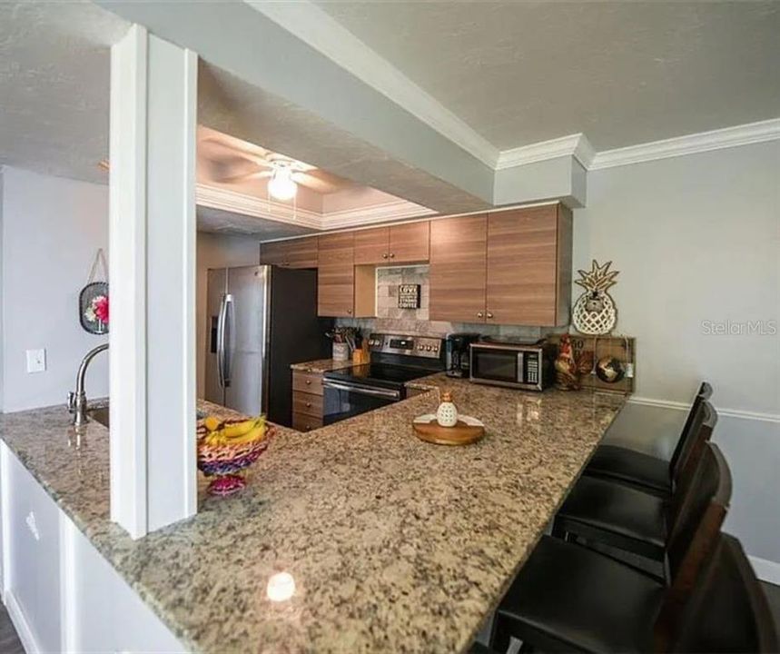 На продажу: $190,000 (3 спален, 2 ванн, 1408 Квадратных фут)