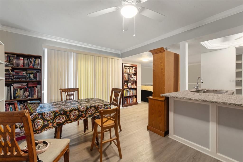 На продажу: $190,000 (3 спален, 2 ванн, 1408 Квадратных фут)