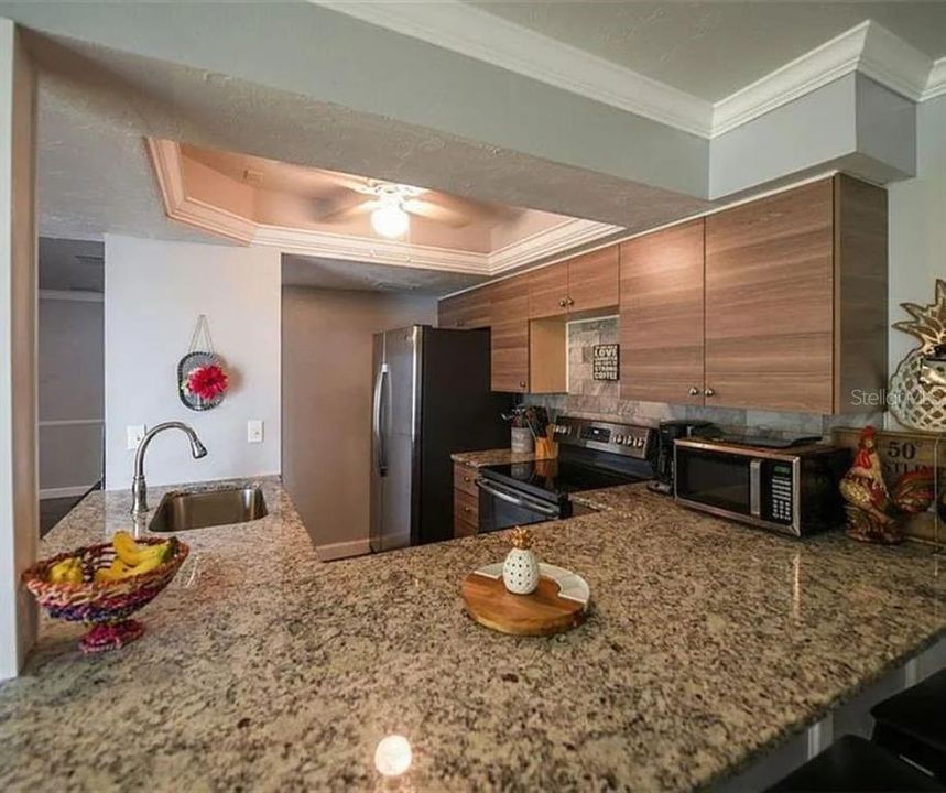 На продажу: $190,000 (3 спален, 2 ванн, 1408 Квадратных фут)